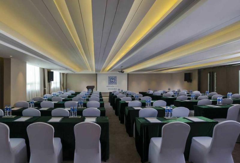 Seven Start Room